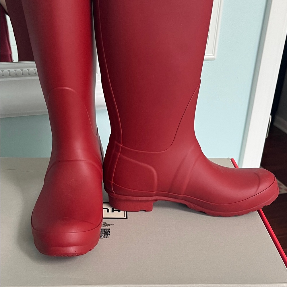Hunter Deep Red Waterproof Boots - Picture 4 of 11
